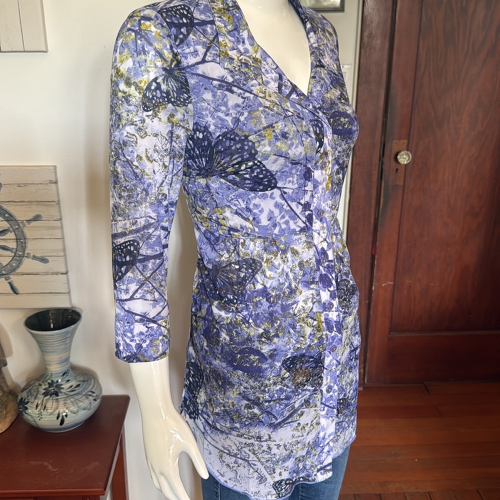 NWT northern reflections size small Women's Purple and Green Button-Up Top